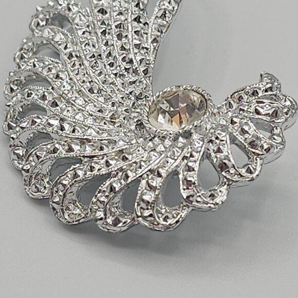 SarahCoventry "Evening Splendor" SilverTone Rhinestone Swirl Elegant Stmt Brooch - Picture 13 of 16